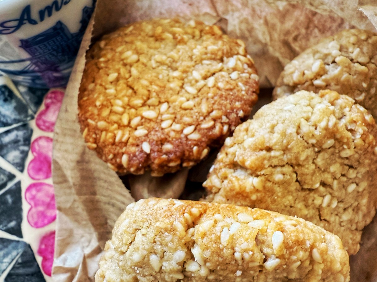 Sesame Almond Cookies